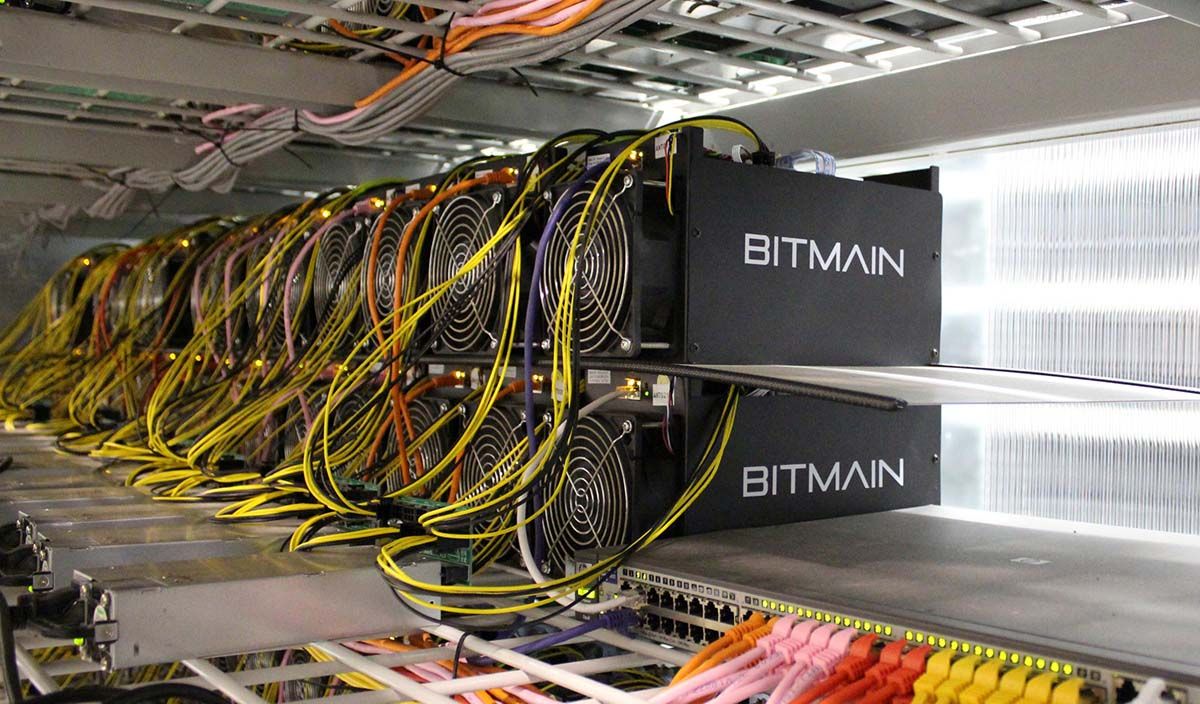آیا استخراج بیت کوین قانونی است؟